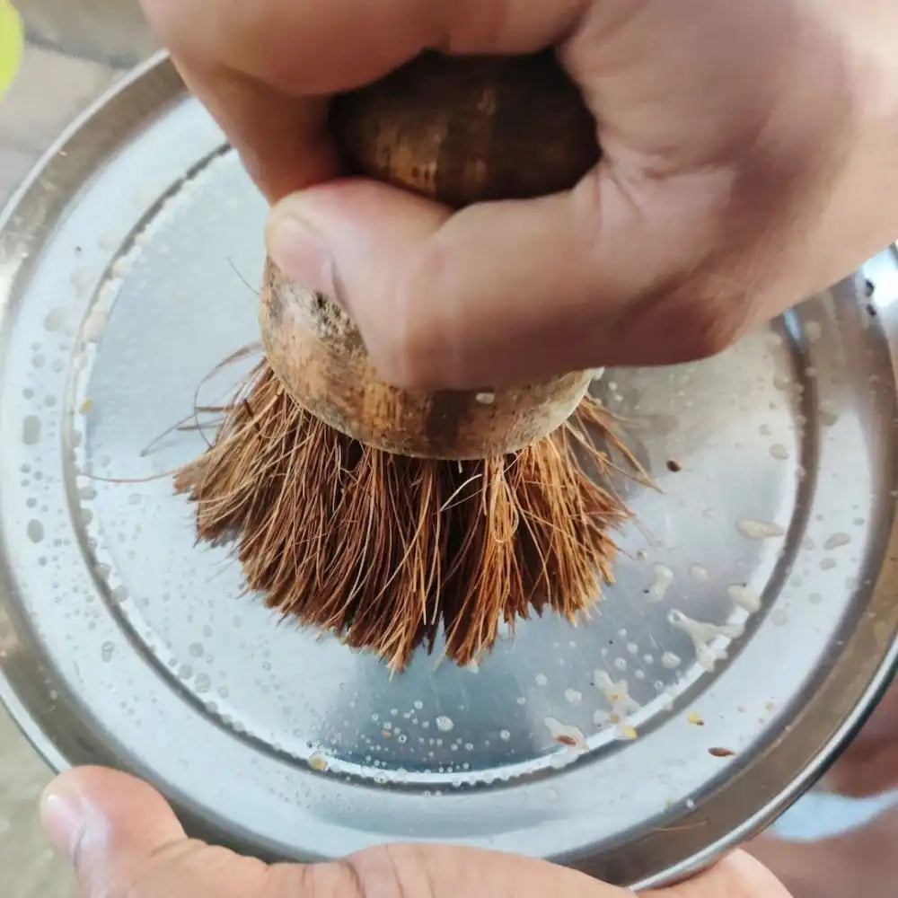 Pan Cleaning Coir Brush | ONEarth - EarthBased
