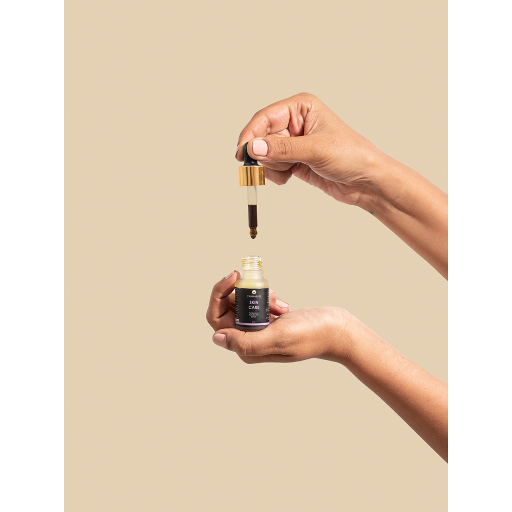 CannaBliss SKIN CARE (with 0.5% Cannabis Leaf Extract + Argan & Rosehip - Oil + Hemp Seed Oil) - 10 ML - EarthBased