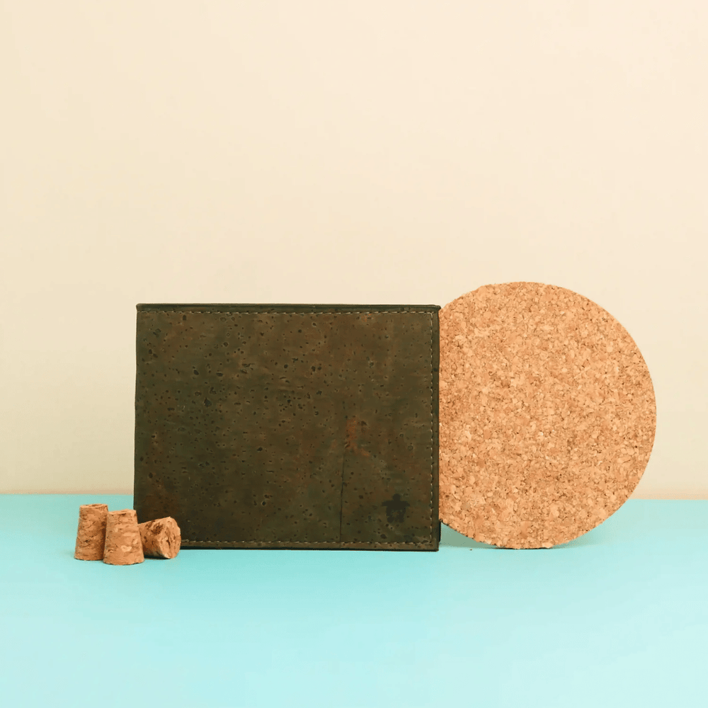 Kakapo cork wallet by Clan Earth – lightweight olive green bifold