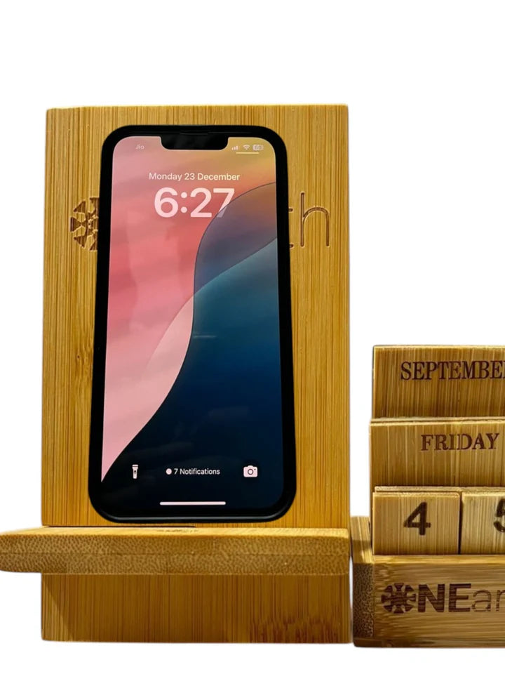 Bamboo mobile stand | ONEarth - EarthBased