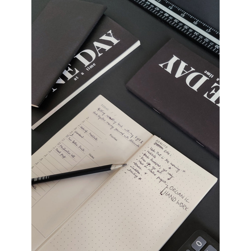 Time Scheduler I Undated 30 Day Planner I Time Tracker - EarthBased