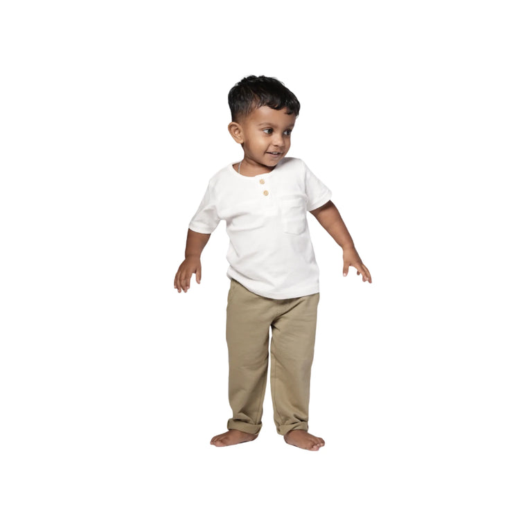 SNOW WHITE POCKET TSHIRT - EarthBased 