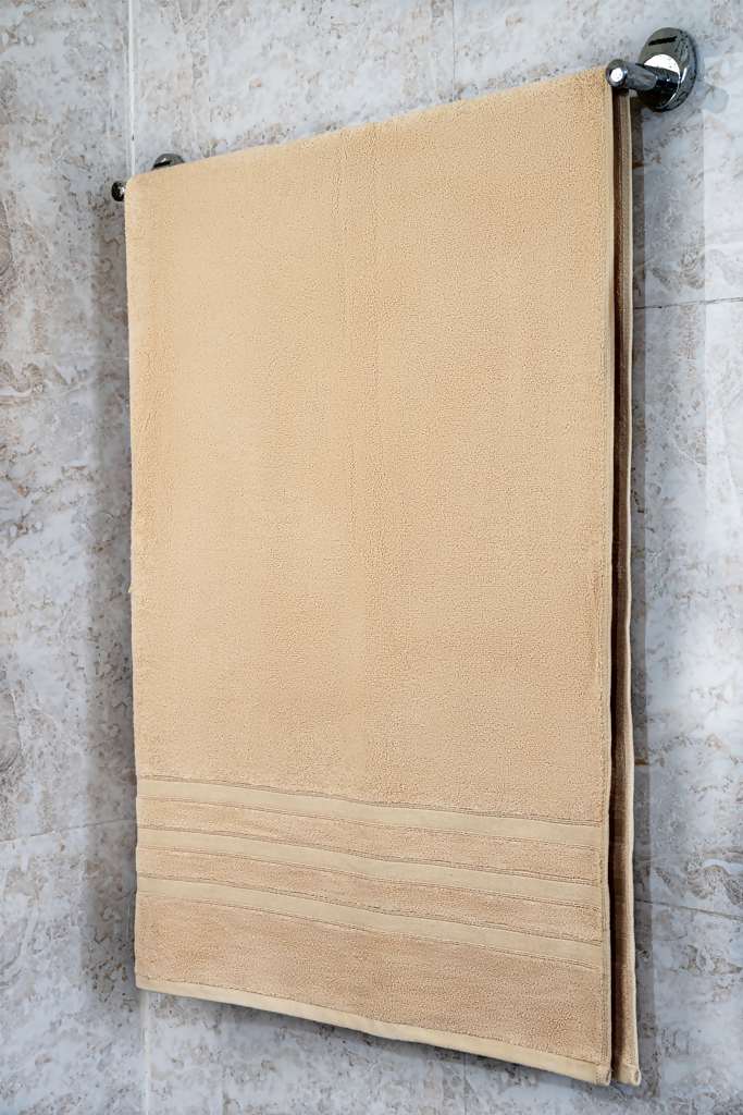 Luxuriously Soft Bamboo Bath Towel Beige
