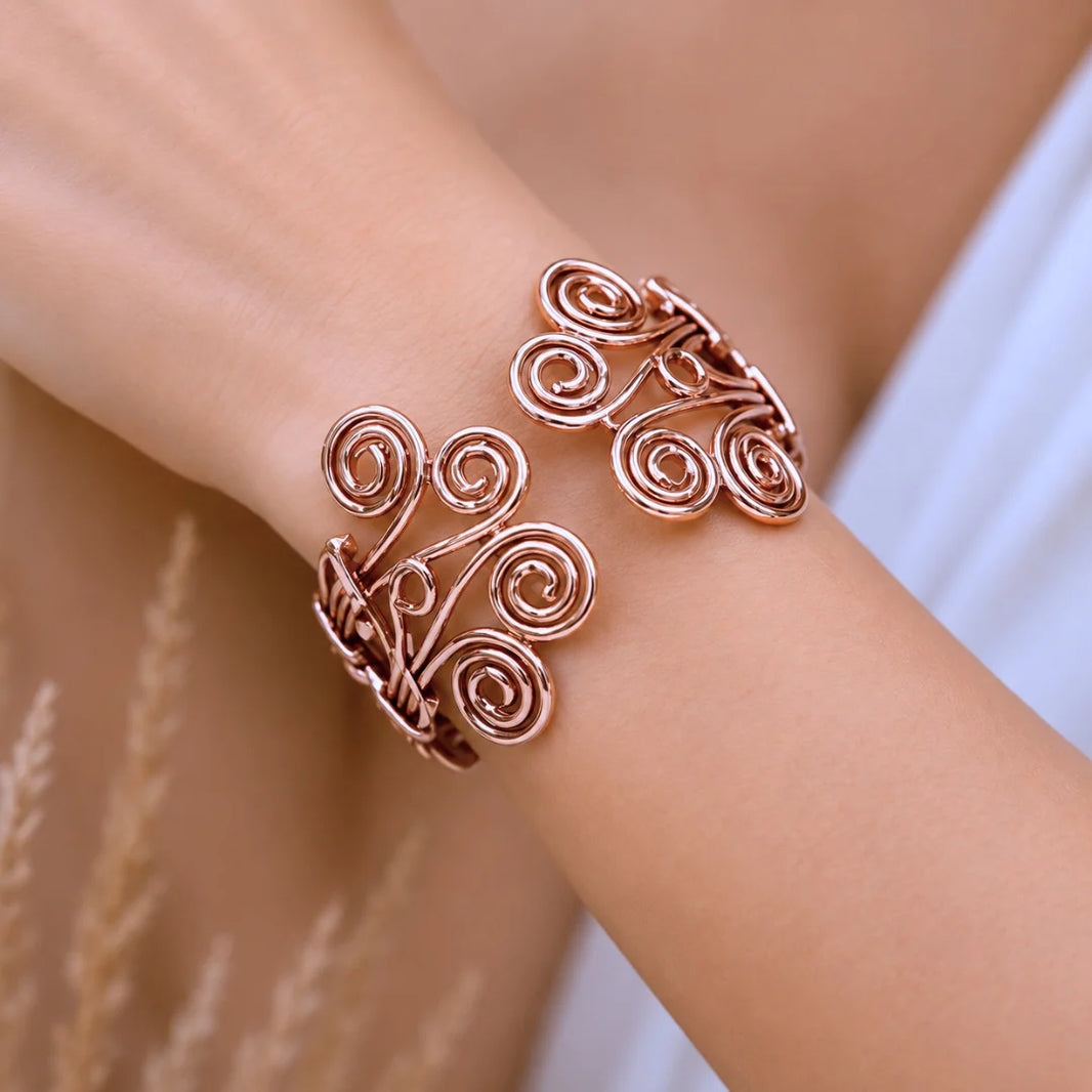 Premium Copper Kada for Women – Beautifully Carved Ayurvedic Copper Bracelet