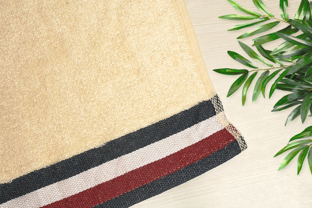 Luxuriously Soft Bamboo Bath Towel – Eco-Friendly, Ultra-Absorbent, and Naturally Hypoallergenic for a Gentle, Spa-Like Experience - EarthBased 