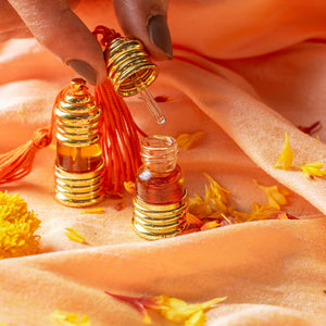 Kheoni Marigold natural attar bottle – close-up