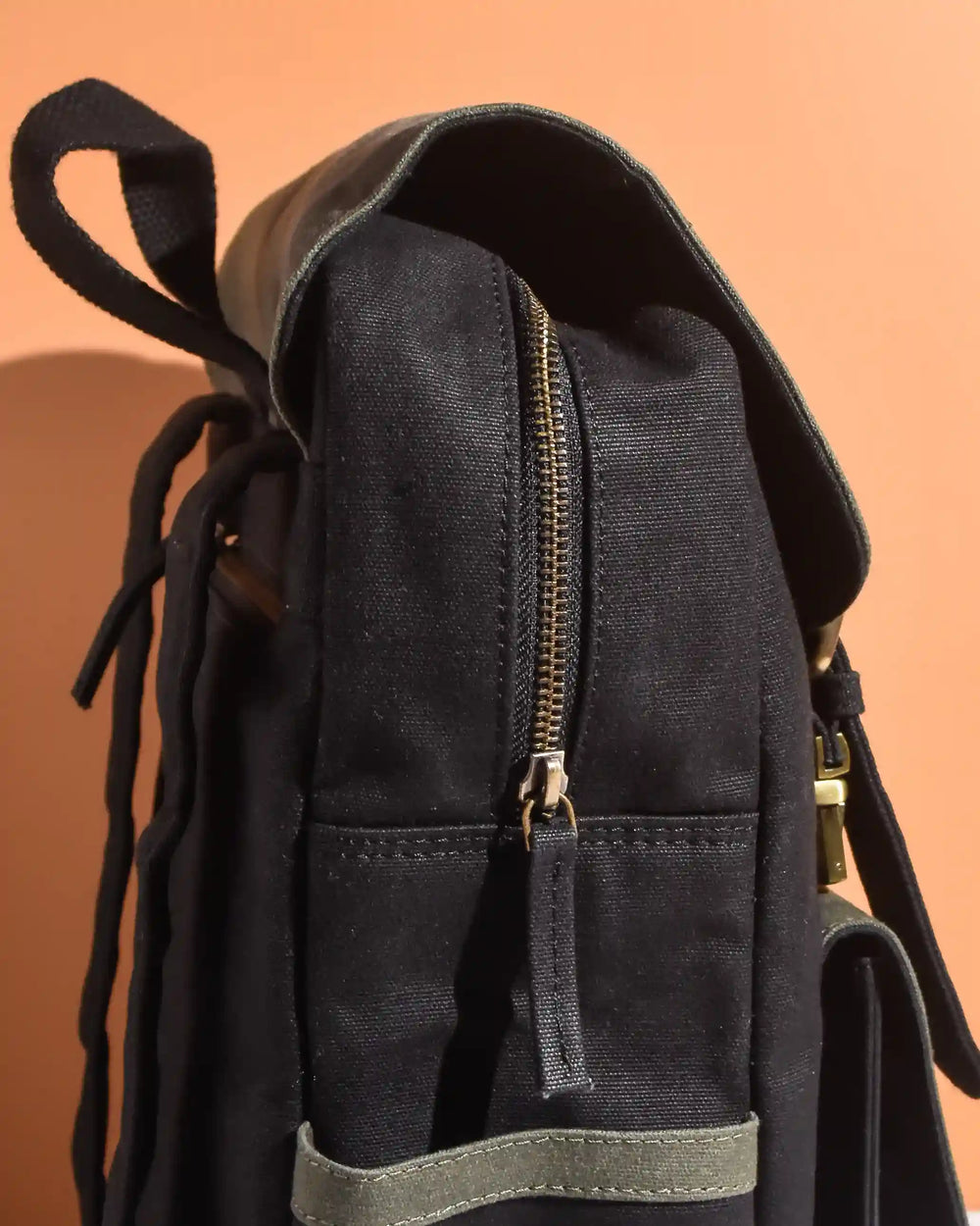Dugong Backpack - Walnut Brown & Charcoal Black | Clan Earth - EarthBased 