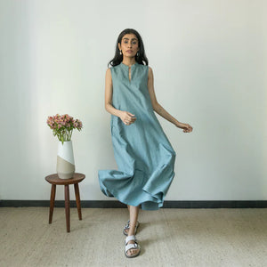 LAID-BACK GATHERED DRESS | Anushe Pirani - EarthBased 