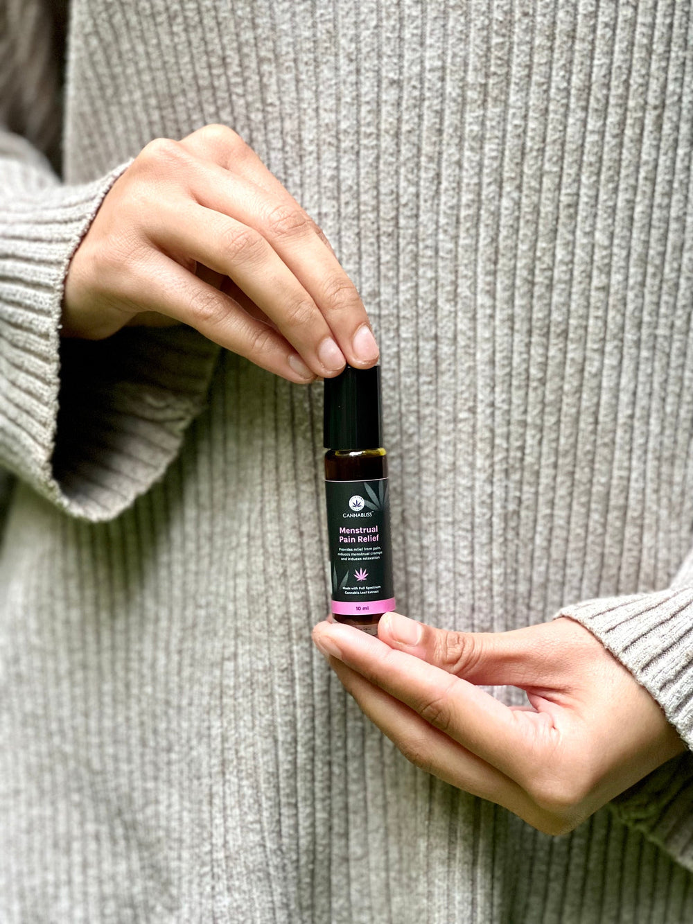 MENSTRUAL PAIN RELIEF ROLL-ON - EarthBased 