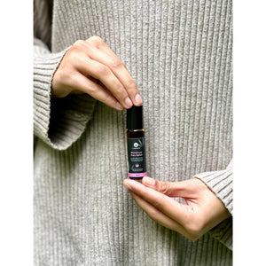MENSTRUAL PAIN RELIEF ROLL-ON - EarthBased 