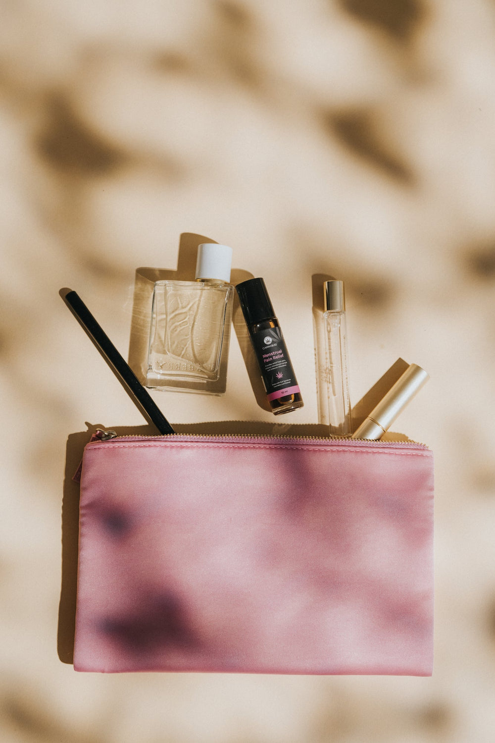 MENSTRUAL PAIN RELIEF ROLL-ON - EarthBased 