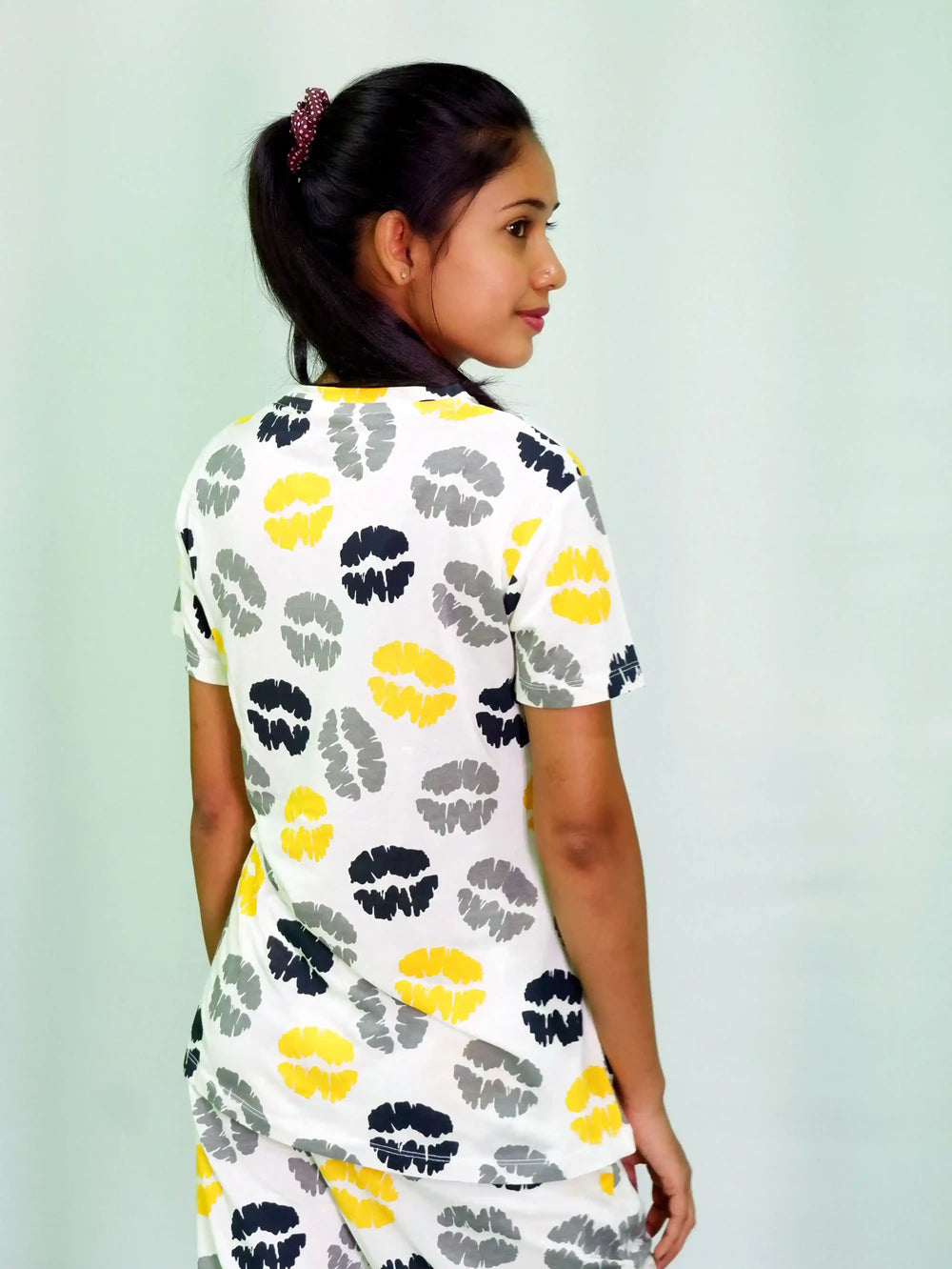 Kisses Print T-shirt & Pant Night Dress in Tofu | Playout - EarthBased 