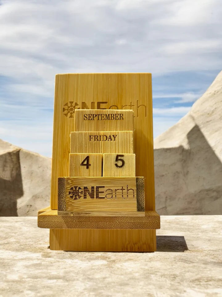 Bamboo mobile stand | ONEarth - EarthBased 