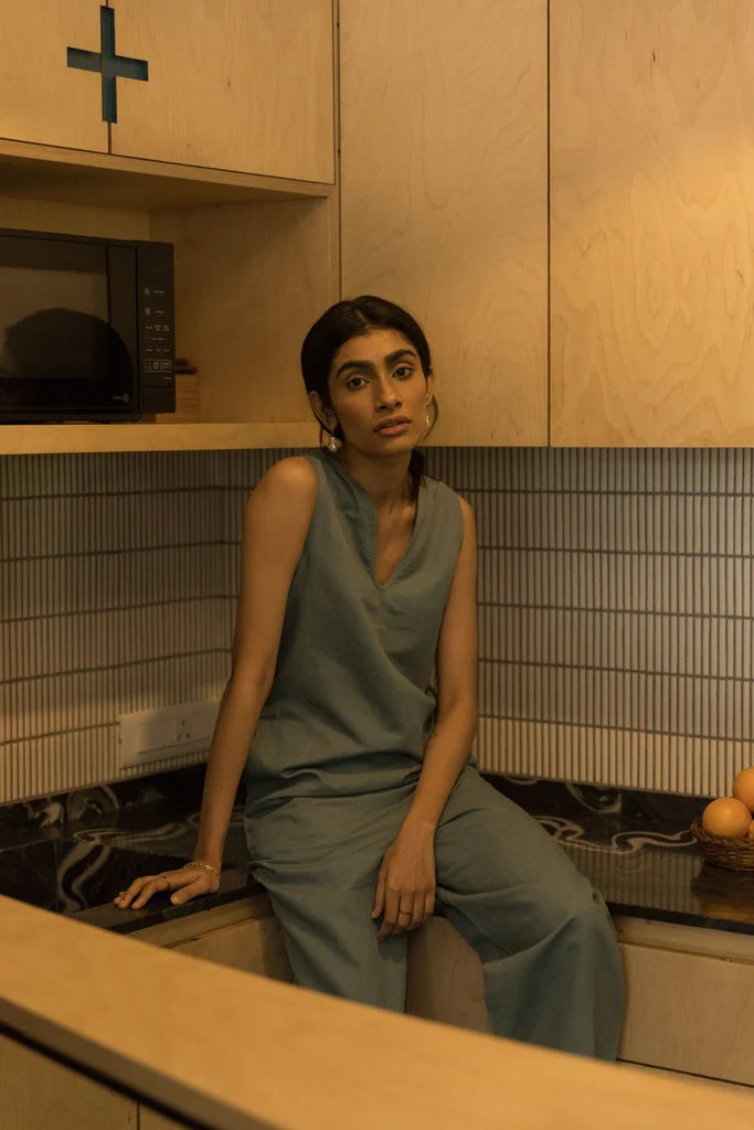 RELAXED-FIT JUMPSUIT - EarthBased 