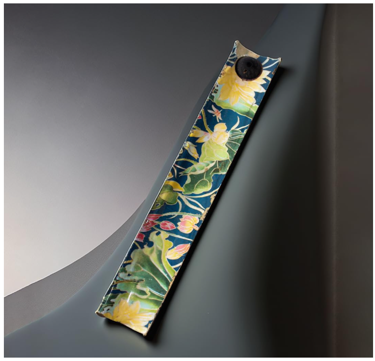 Kheoni floral pattern incense stick holder