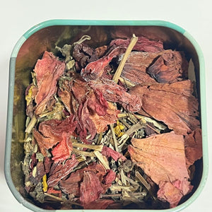 Kheoni Himalayan herbal infusion tea 100 g pack – close-up